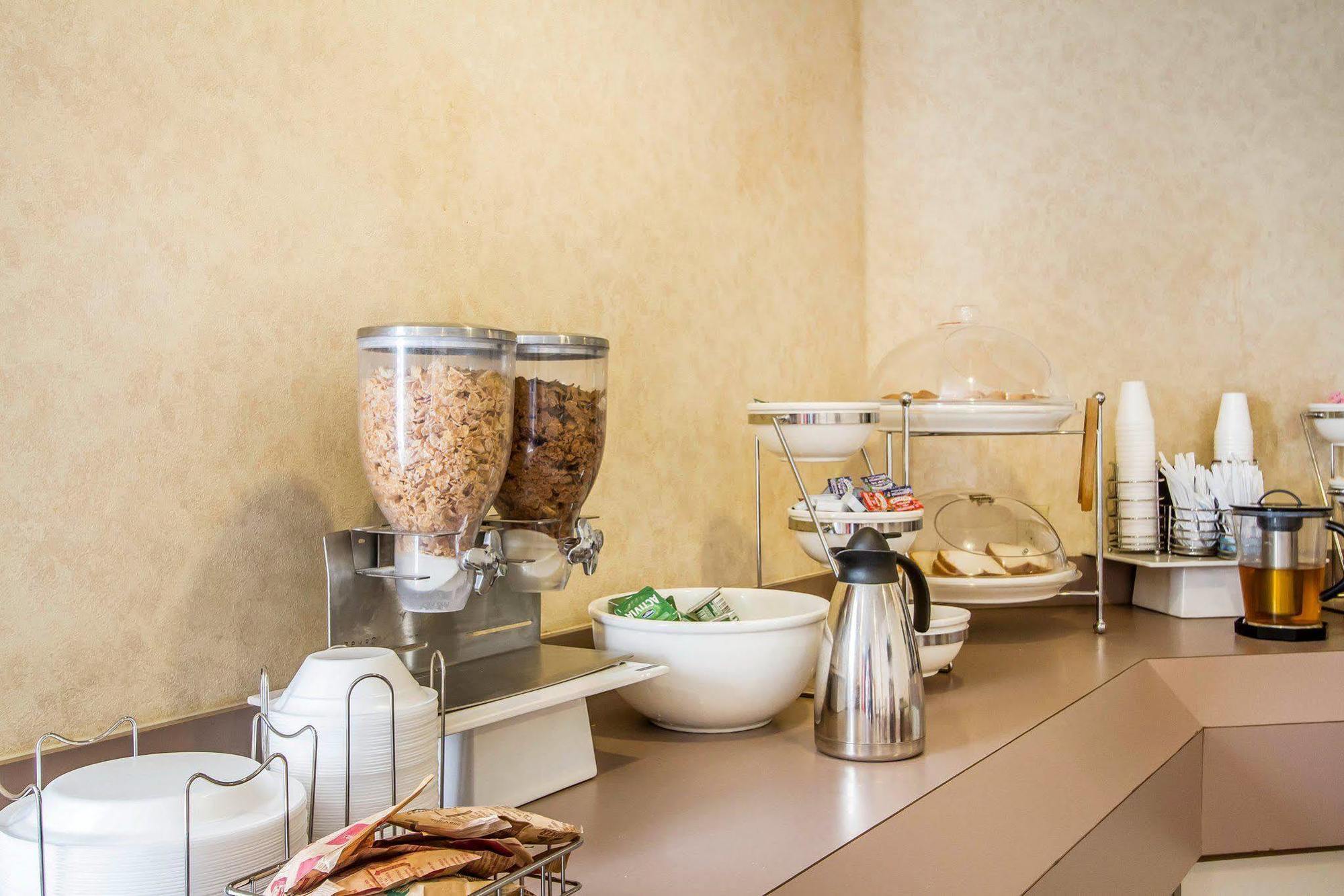 Rodeway Inn Memphis Ngoại thất bức ảnh