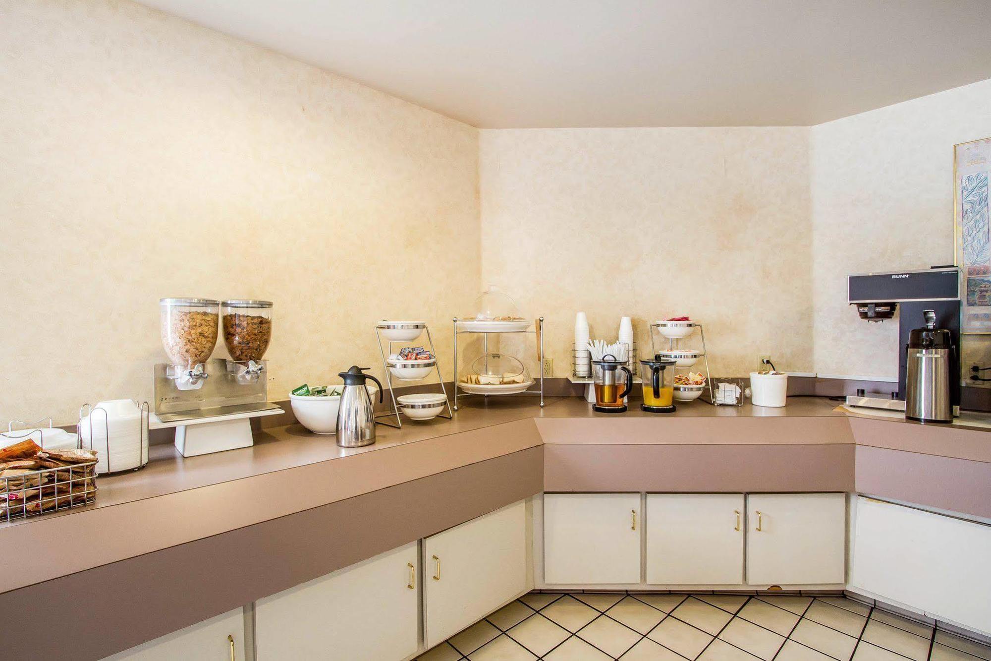 Rodeway Inn Memphis Ngoại thất bức ảnh